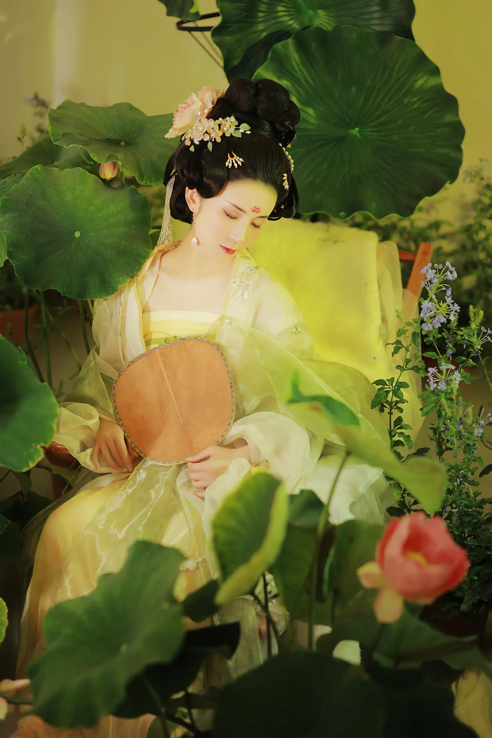 [YITUYU] 2022.09.09 Vol.1912 – Yunxiang clothes and flowers Xiangrong Ye Qingqiu#[32P]-2