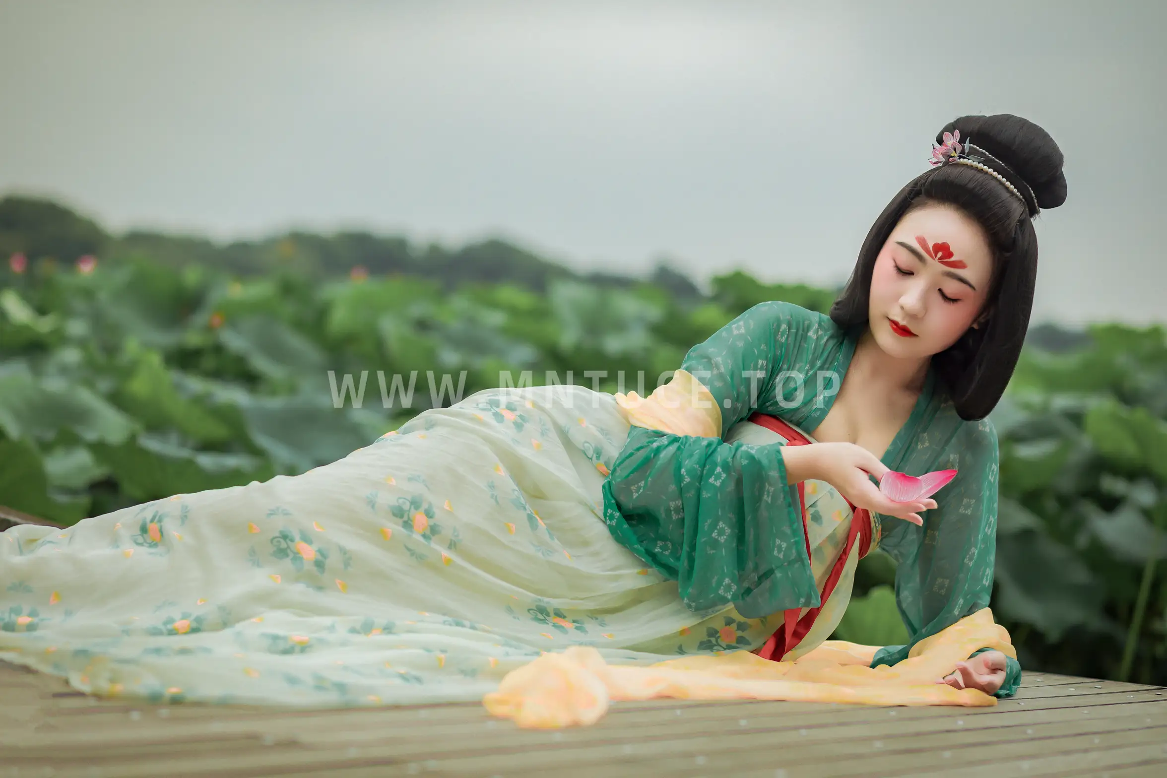 [艺图语] 2022.01.14 Vol.643 – 荷 徐悦尔#[23P]-20