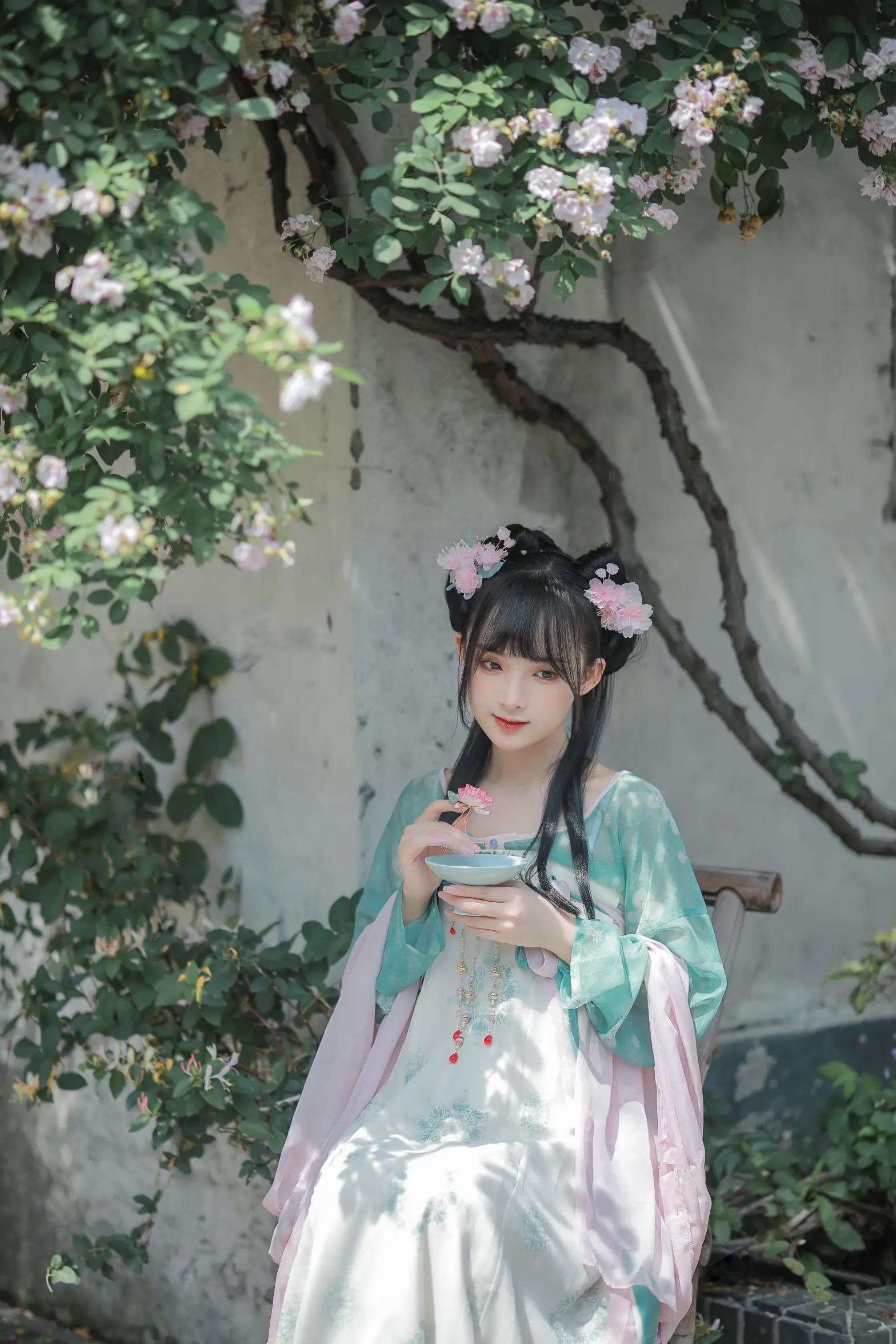 [艺图语] 2022.06.14 Vol.1175 – 渐开荷芰落蔷薇 莉莉崽w#[20P]-5
