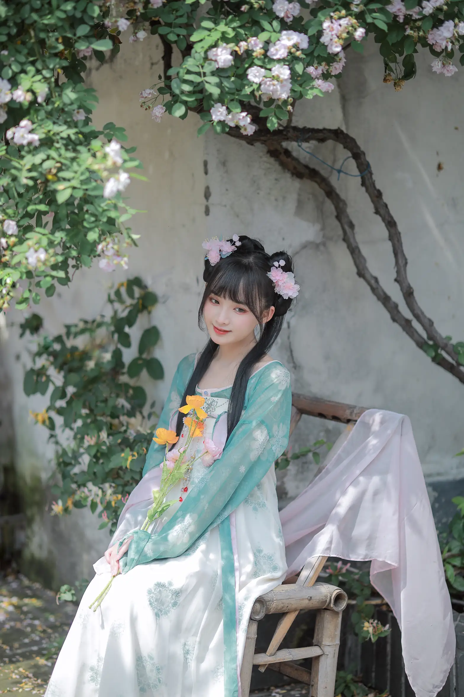 [艺图语] 2022.06.14 Vol.1175 – 渐开荷芰落蔷薇 莉莉崽w#[20P]-6