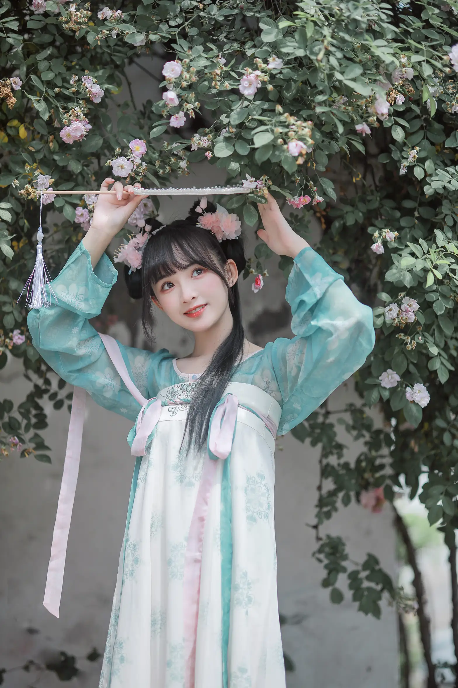 [艺图语] 2022.06.14 Vol.1175 – 渐开荷芰落蔷薇 莉莉崽w#[20P]-9