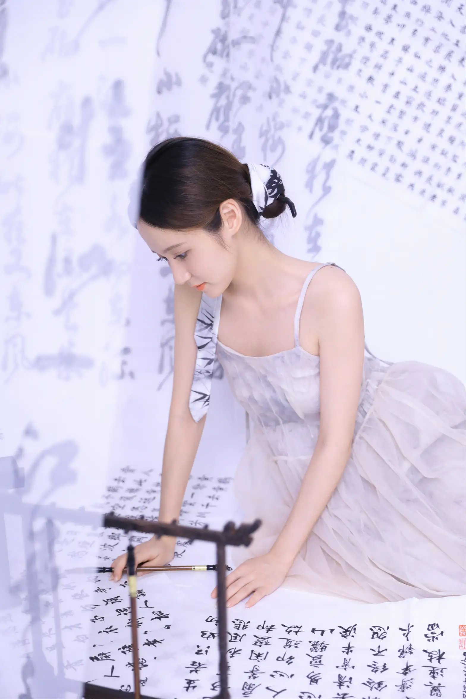 [艺图语] 2022.11.12 Vol.2424 – 坐看闲庭听书语 不爱奶糖#[26P]-22