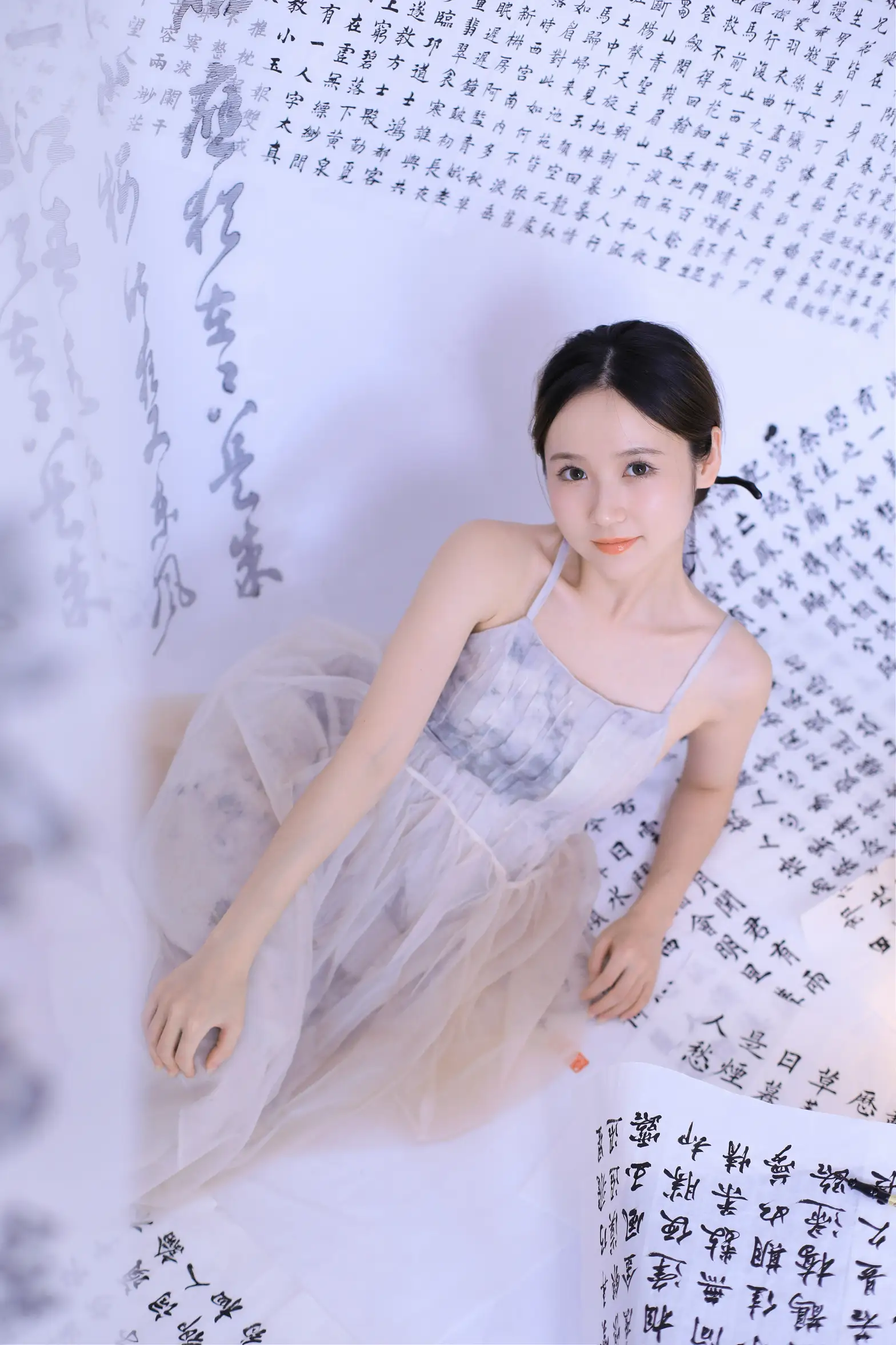 [艺图语] 2022.11.12 Vol.2424 – 坐看闲庭听书语 不爱奶糖#[26P]-8
