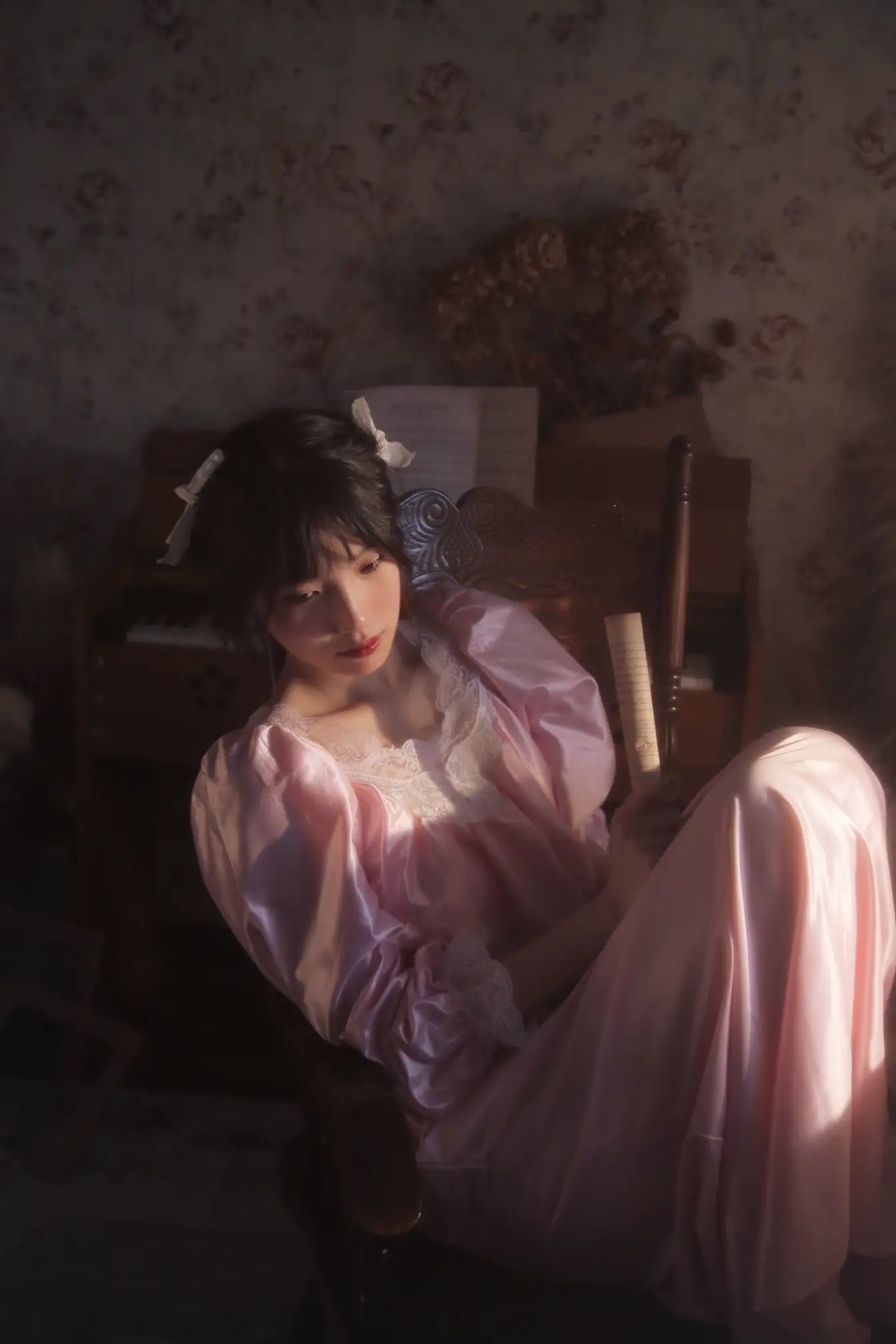[艺图语] 2022.11.17 Vol.2464 – 油画风少女 echo#[22P]-10