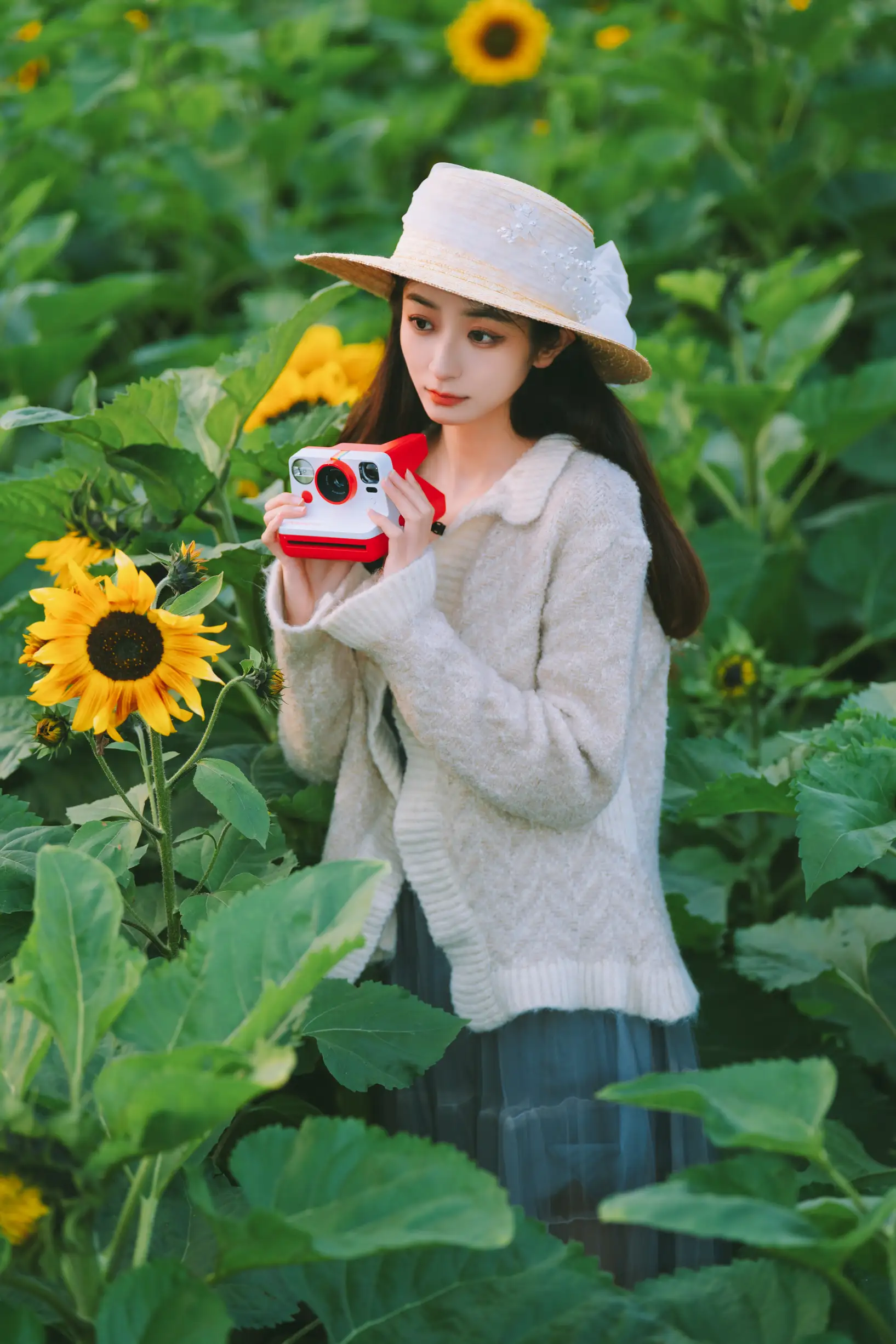 [艺图语] 2022.11.16 Vol.2454 – 向日葵少女 小泽#[23P]-1